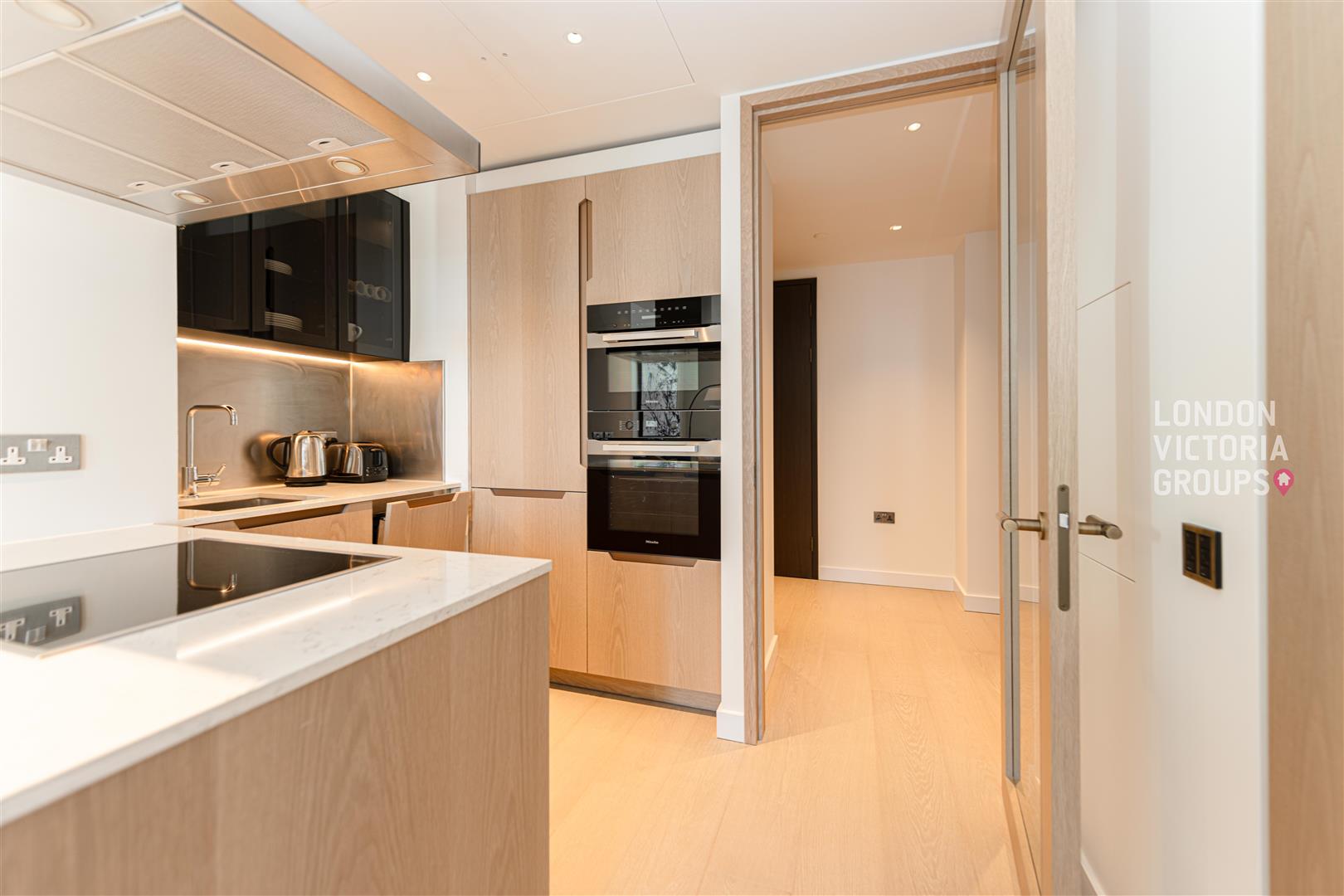 1 bed property in 1 Nine Elms Lane, London